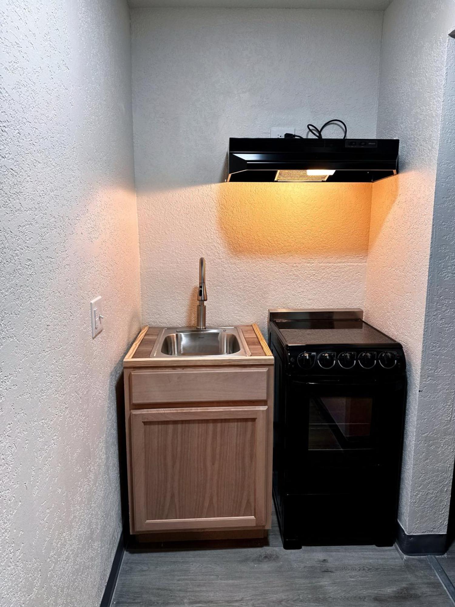 Studio City Suites, A Travelodge By Wyndham Texarkana Εξωτερικό φωτογραφία