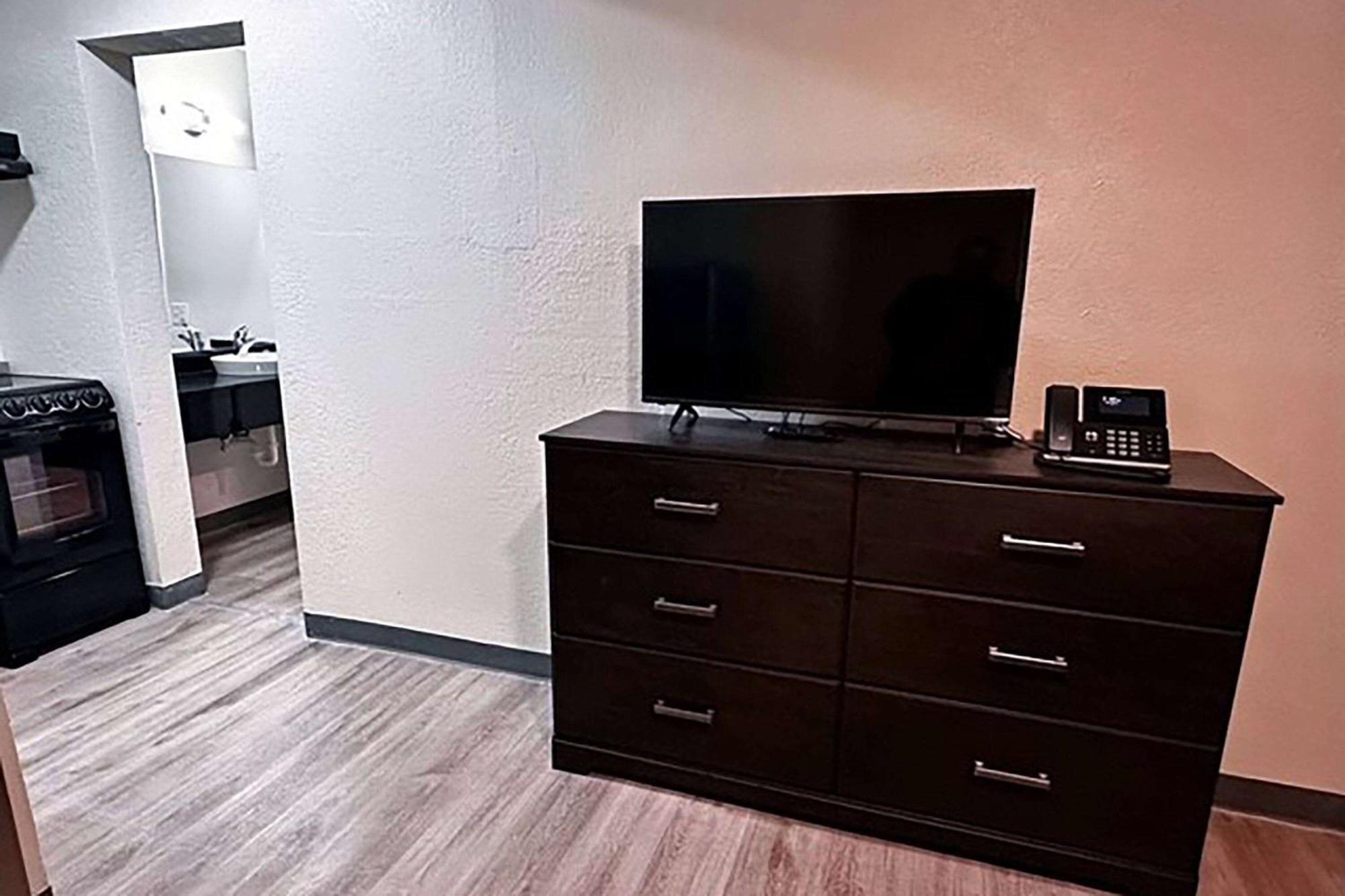 Studio City Suites, A Travelodge By Wyndham Texarkana Εξωτερικό φωτογραφία